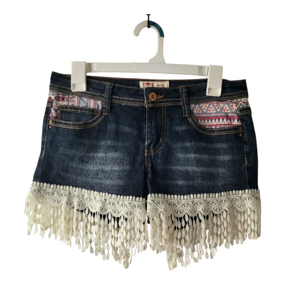 #L.E.I. Juniors Ashley Lace Hem Aztec Patch Denim Blue Sz 5 Jean Shorts‎ Boho